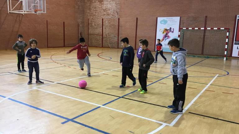 Un centenar de niños en las actividades de la Navidad