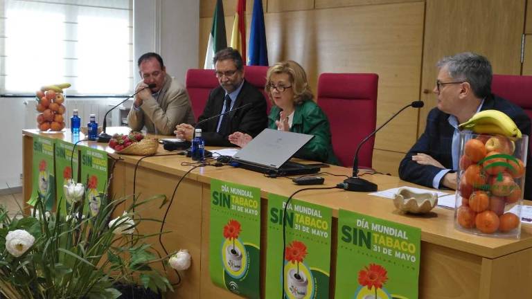 Descenso de la tasa de fumadoras en un 0,6% Descenso de la tasa de fumadoras en un 0,6%