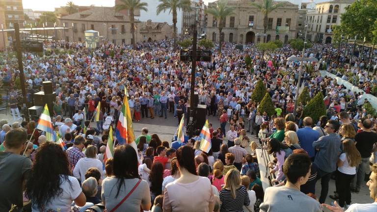 La ciudad quiere vivir su futuro con puestos de trabajo y dignidad