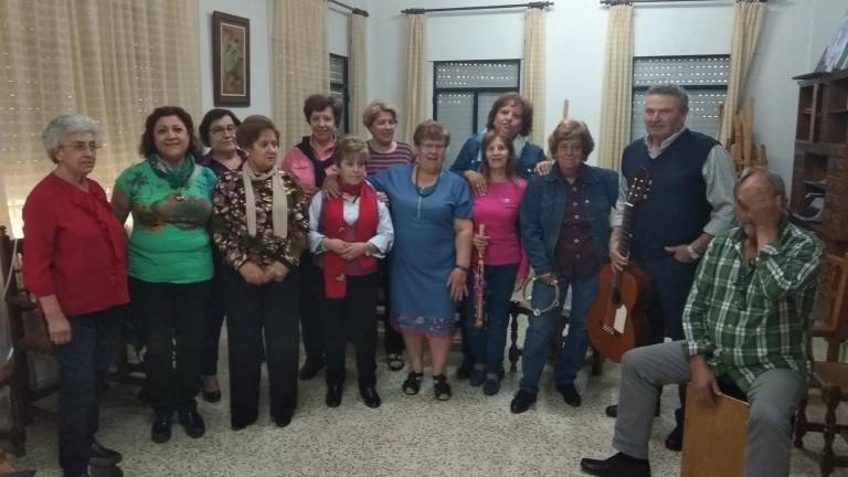 Unas mujeres muy flamencas