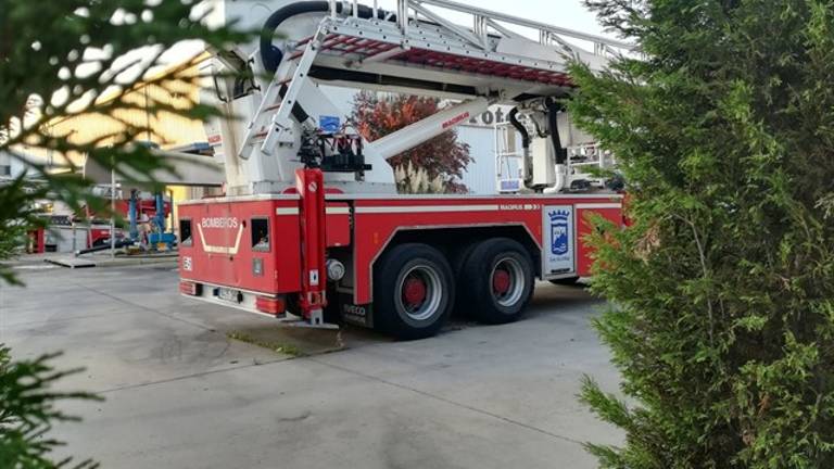 Desalojada una familia en Peal por un incendio Desalojada una familia en Peal por un incendio