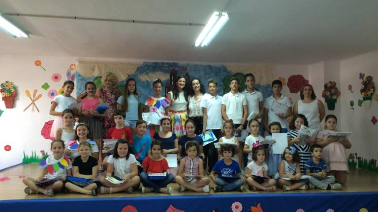 Premios para niños escritores en recuerdo de Eladia Suárez Premios para niños escritores en recuerdo de Eladia Suárez