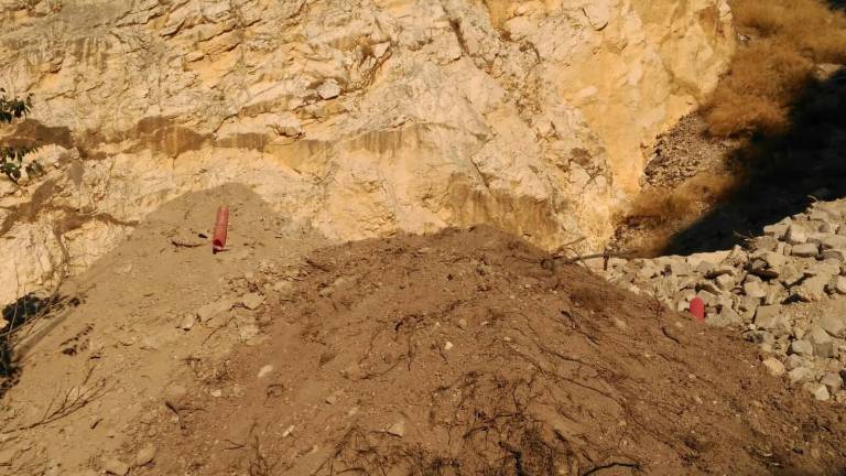 Denuncian actividad con escombros en La Quebrada Denuncian actividad con escombros en La Quebrada