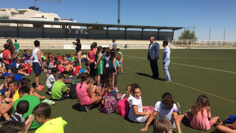 600 niños difrutarán de las escuelas deportivas municipales este verano