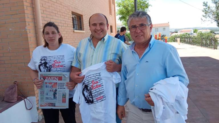 Una aldea unida a su patrón Una aldea unida a su patrón