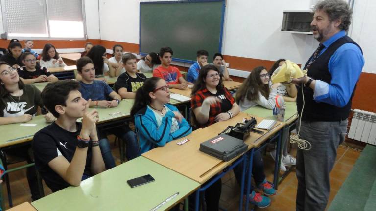 Pasión por el Periodismo en Villanueva de la Reina Pasión por el Periodismo en Villanueva de la Reina