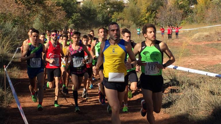 Luis Pérez y Lola Chiclana dominan el Cross de La Puerta Luis Pérez y Lola Chiclana dominan el Cross de La Puerta