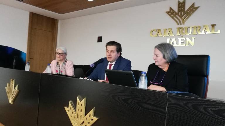 Caja Rural investiga la “sangre” del olivar para ver la nutrición Caja Rural investiga la “sangre” del olivar para ver la nutrición