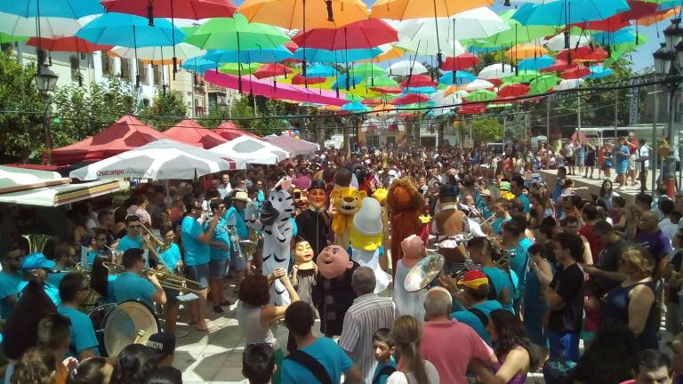 La alegría se extiende en unos días de convivencia La alegría se extiende en unos días de convivencia