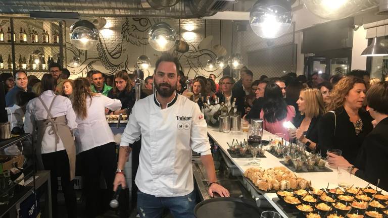 Alex Milla trae gastronomía y arte a la capital