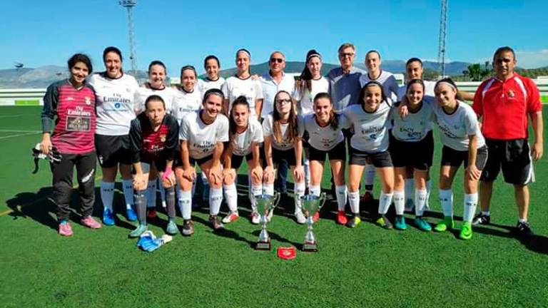 Dura derrota del Benfica femenino ante el Cádiz Dura derrota del Benfica femenino ante el Cádiz
