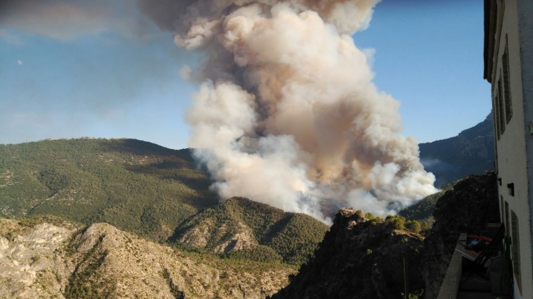 El incendio de Segura de la Sierra superará las 500 hectáreas