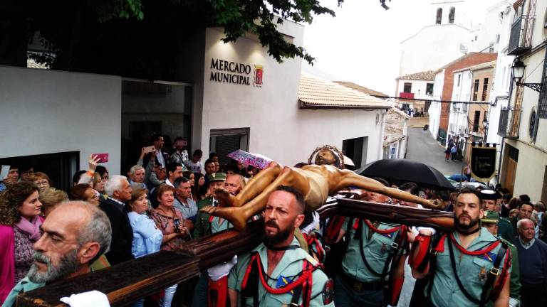 Gran ambiente festivo y religioso