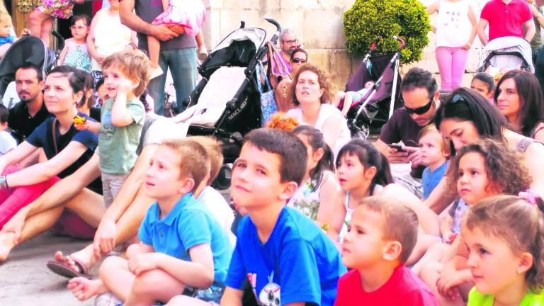 El arte andaluz se convierte en protagonista de la feria chica El arte andaluz se convierte en protagonista de la feria chica