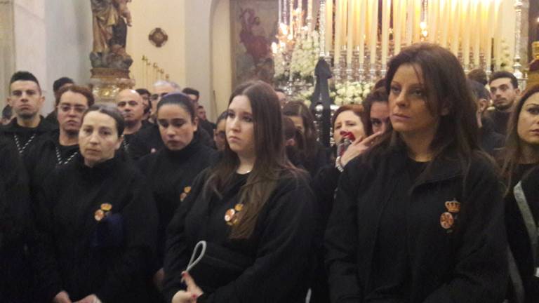 El Santo Sepulcro aguarda en casa El Santo Sepulcro aguarda en casa