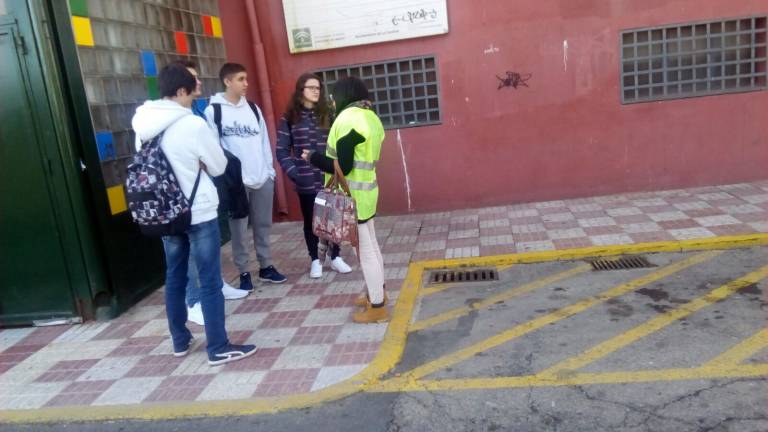 Aldeaquemada se moviliza para recuperar su servicio de autobús