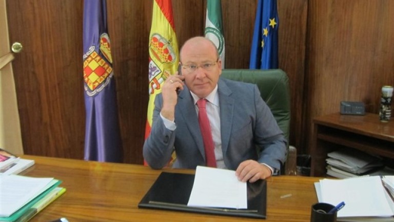 El alcalde de la capital se presenta en la candidatura del PP al Senado