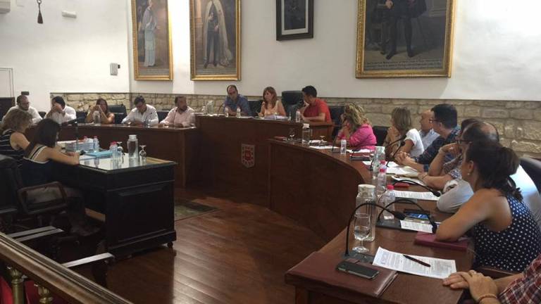 El PP rompe la disciplina de voto en el debate sobre el nombramiento de Hijo Predilecto de Joaquín Sabina El PP rompe la disciplina de voto en el debate sobre el nombramiento de Hijo Predilecto de Joaquín Sabina
