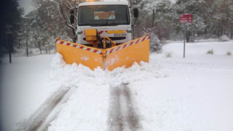 Trabajos para garantizar la seguridad en zonas de nieve
