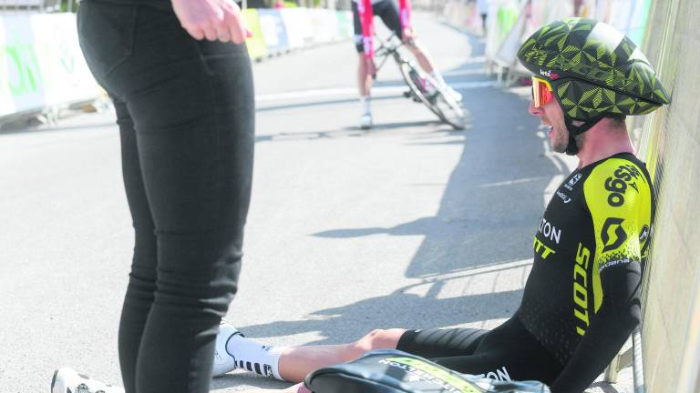 Tim Wellens es un extraterrestre en el mar de olivos de Jaén