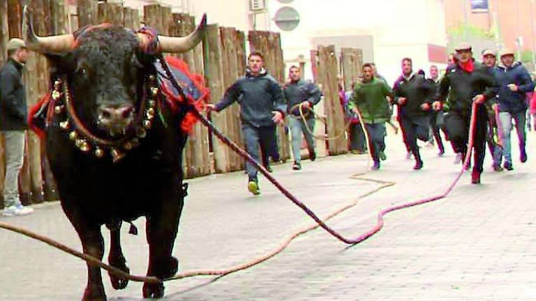 Jornada de ritos, agua y fiesta