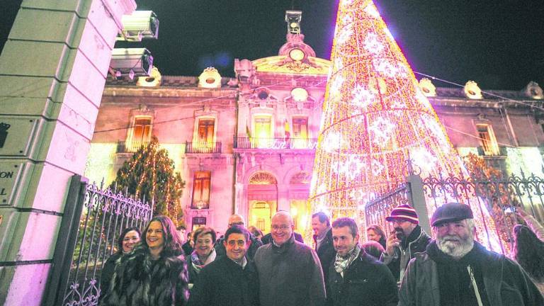 La Diputación enciende la luz de Navidad La Diputación enciende la luz de Navidad