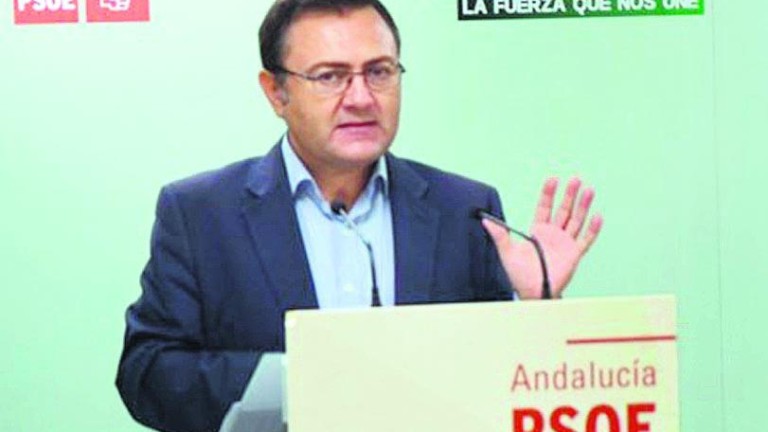 Heredia dice que el PP “se ríe de los andaluces”