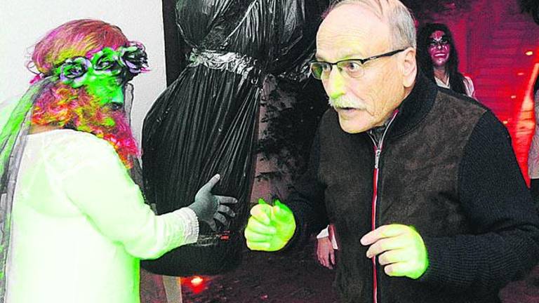 “Halloween”, una terrorífica moda para pasarlo de miedo “Halloween”, una terrorífica moda para pasarlo de miedo