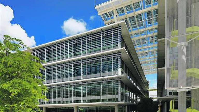 Abengoa y sindicatos acuerdan 72 despidos Abengoa y sindicatos acuerdan 72 despidos