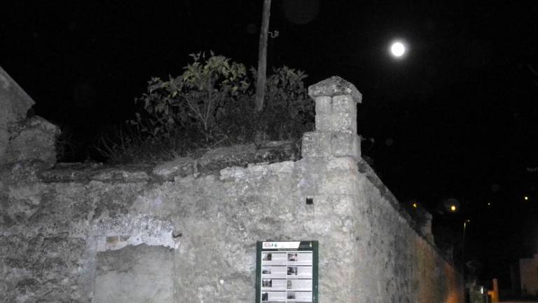 La expectación se desborda para capturar la superluna La expectación se desborda para capturar la superluna
