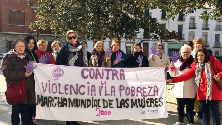 Las mujeres de Beas salen a la calle contra la violencia de género