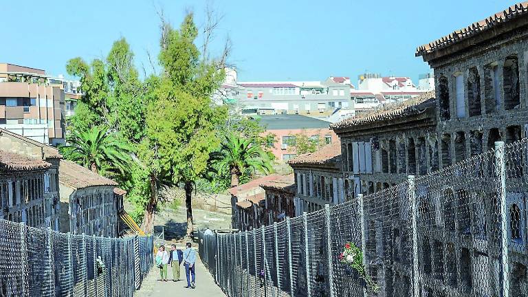 Líderes en patrimonio ruinoso Líderes en patrimonio ruinoso