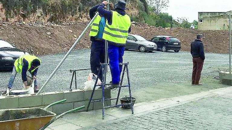 Obras para instalar nuevos aparcamientos públicos