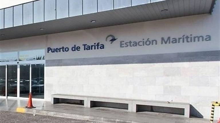 Cerrado el puerto de Tarifa por el temporal de Levante Cerrado el puerto de Tarifa por el temporal de Levante