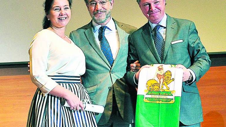 Abanderados que representan la excelencia de esta tierra Abanderados que representan la excelencia de esta tierra