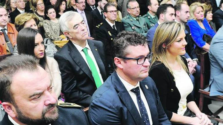 Un aplauso a la excelencia Un aplauso a la excelencia
