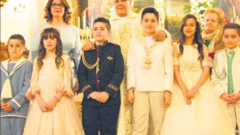 Casi 800 euros de gasto en asistir a bodas, bautizos y comuniones Casi 800 euros de gasto en asistir a bodas, bautizos y comuniones