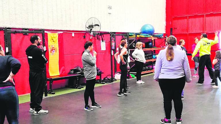 Una jornada mixta para aprender defensa personal Una jornada mixta para aprender defensa personal