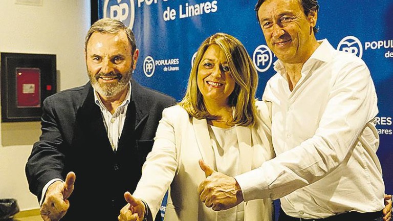 Rafael Hernando apoya la candidatura de Ángeles Isac
