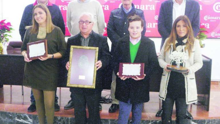 Boutique Ceés se alza con el premio al mejor escaparate Boutique Ceés se alza con el premio al mejor escaparate