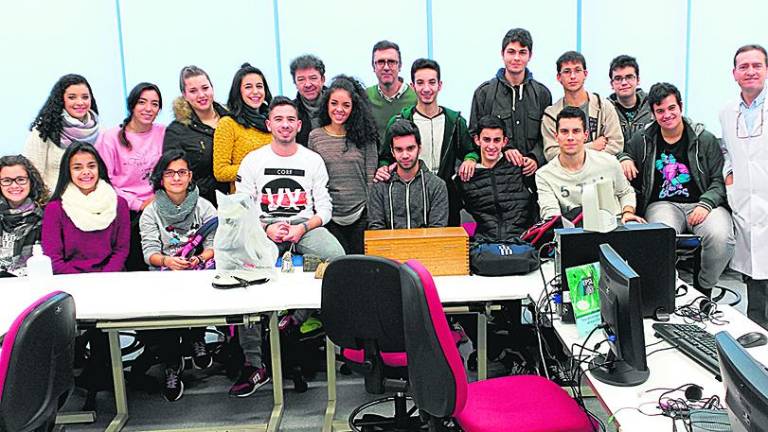 La aplicación a la Ingeniería de las rocas y los minerales La aplicación a la Ingeniería de las rocas y los minerales