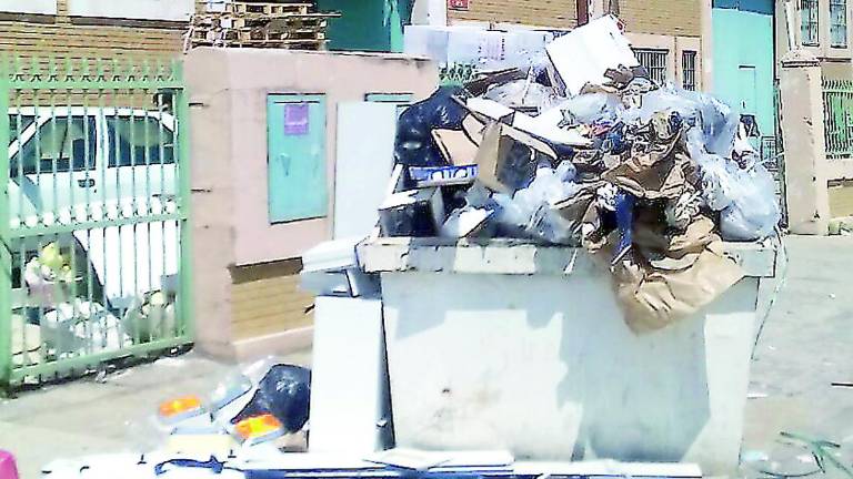 “Los Olivares”: un polígono con toneladas de basura “Los Olivares”: un polígono con toneladas de basura
