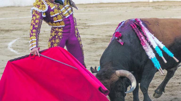 Curro Díaz luce de gloria y oro