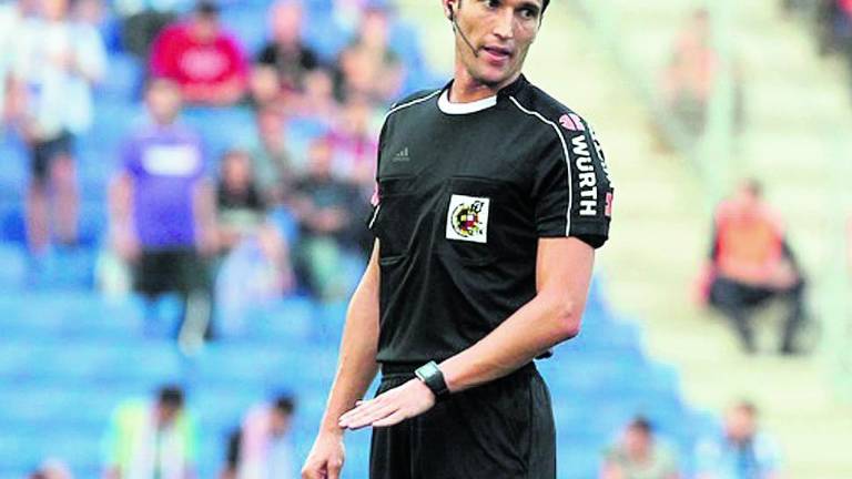 “El esfuerzo es clave para llegar a la élite del arbitraje nacional” “El esfuerzo es clave para llegar a la élite del arbitraje nacional”
