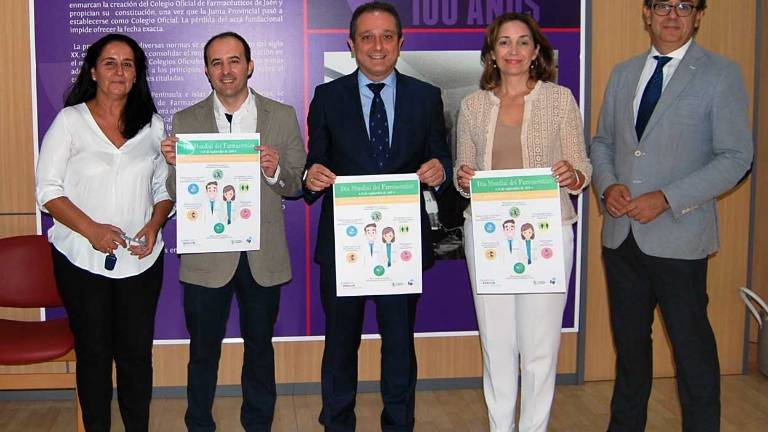 El Colegio de Farmacéuticos abre sus puertas El Colegio de Farmacéuticos abre sus puertas
