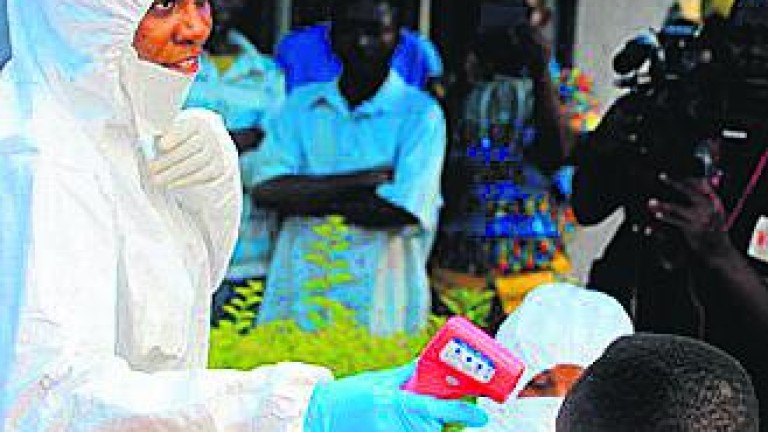 El Gobierno congoleño lanza un tratamiento contra el ébola