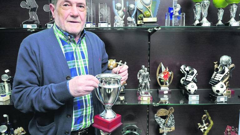 Un mítico futbolista de la década de los 60 y los 70 Un mítico futbolista de la década de los 60 y los 70