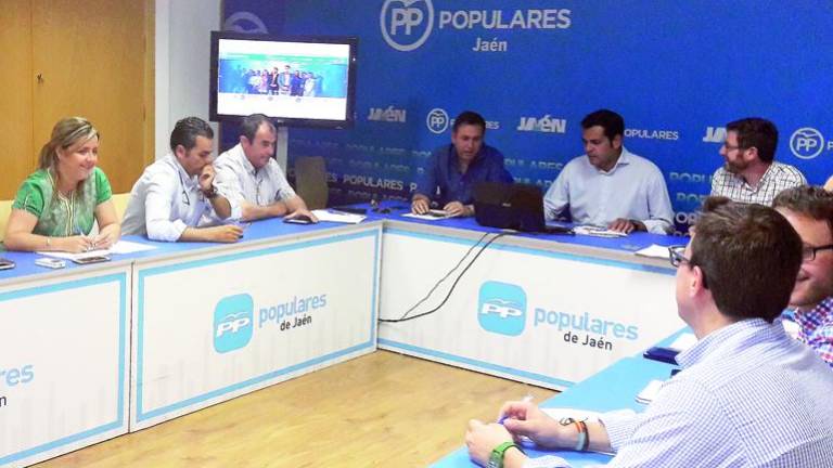 Requena se reúne con sus vicesecretarios Requena se reúne con sus vicesecretarios