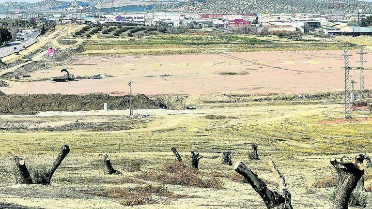 Los contactos para garantizar el Jaén Plaza están en marcha