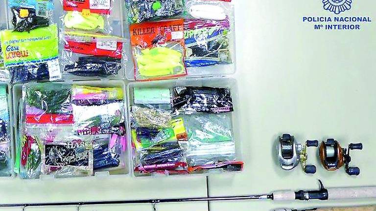 Recuperan material de pesca robado que estaba valorado en 23.000 euros Recuperan material de pesca robado que estaba valorado en 23.000 euros